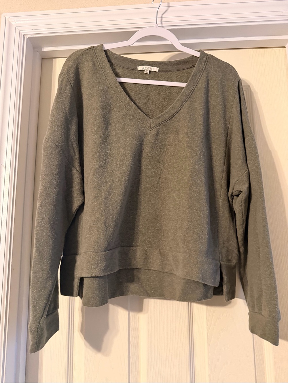 Z Supply Olive Green Lightweight V-Neck Pullover Sweatshirt
